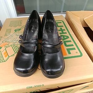 Rebels hi heel shoes